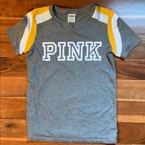 •Victoria’s Secret PINK• t-shirt